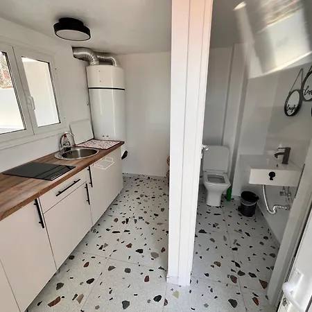 아파트 Sky Castle View 카발라